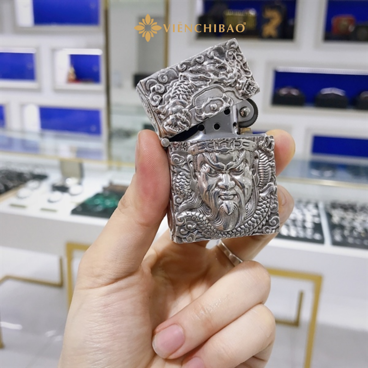 Zippo Quan Công - Bạc Thái