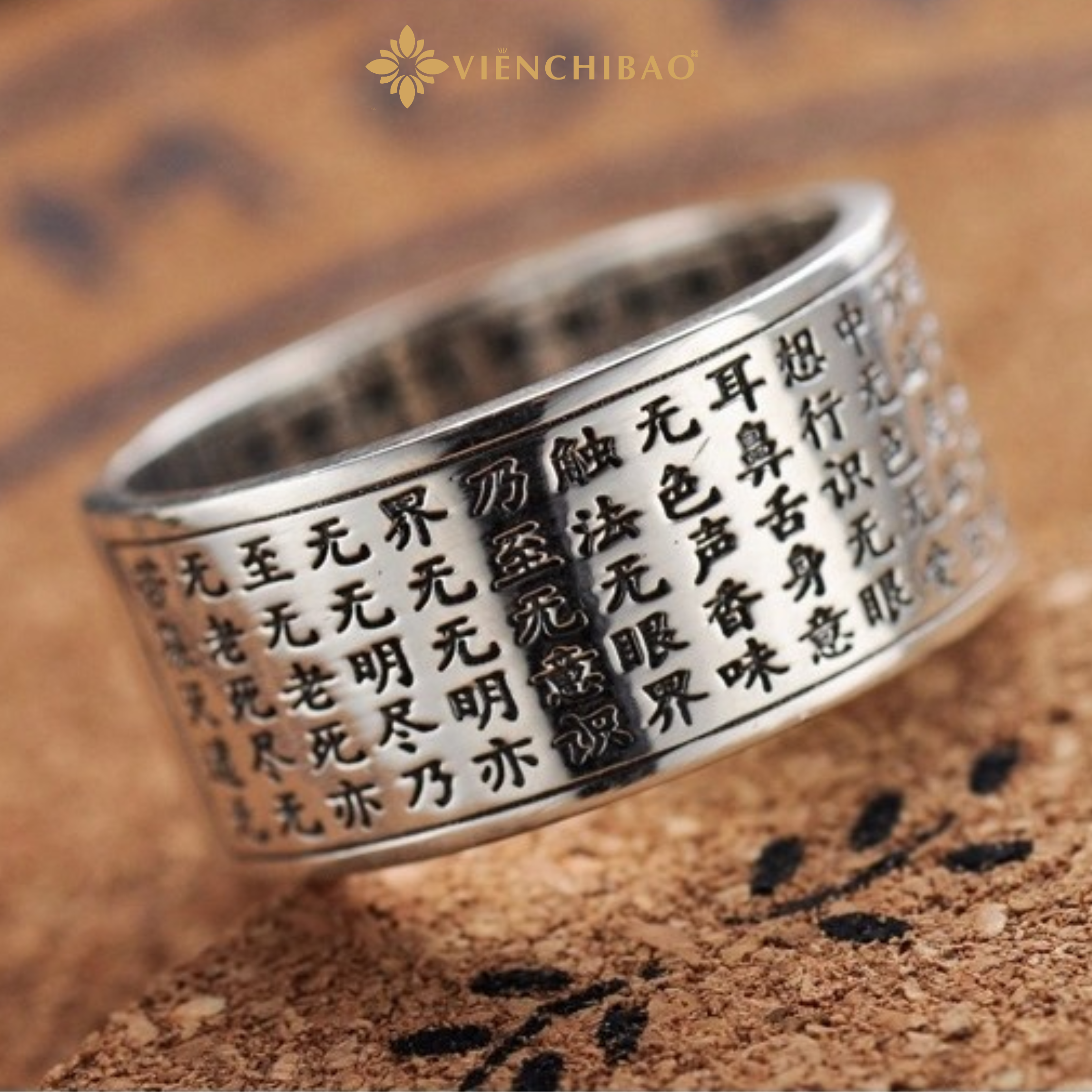 Nhan-bat-nha-tam-kinh