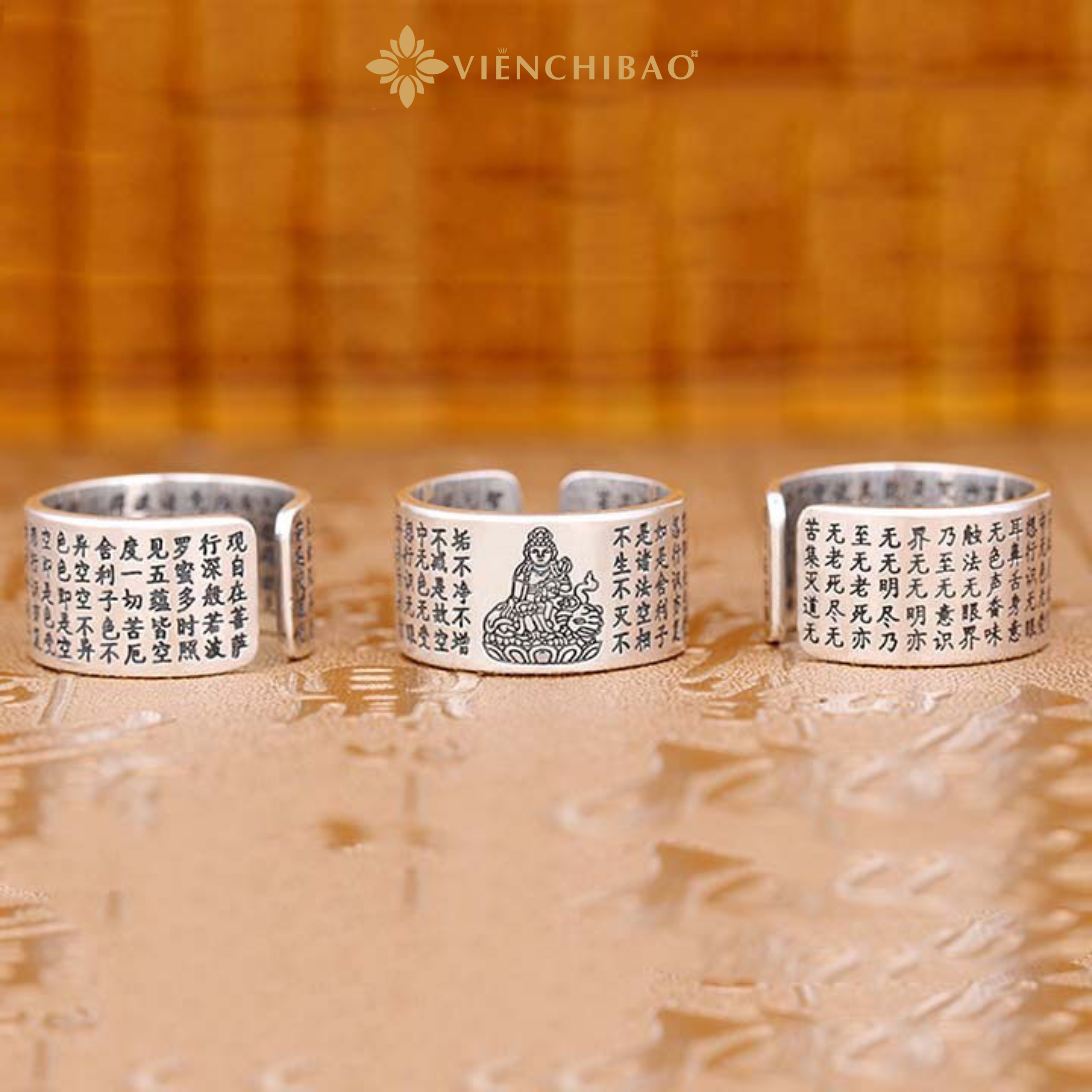 nhan-bac-nam-pho-hien-bo-tat