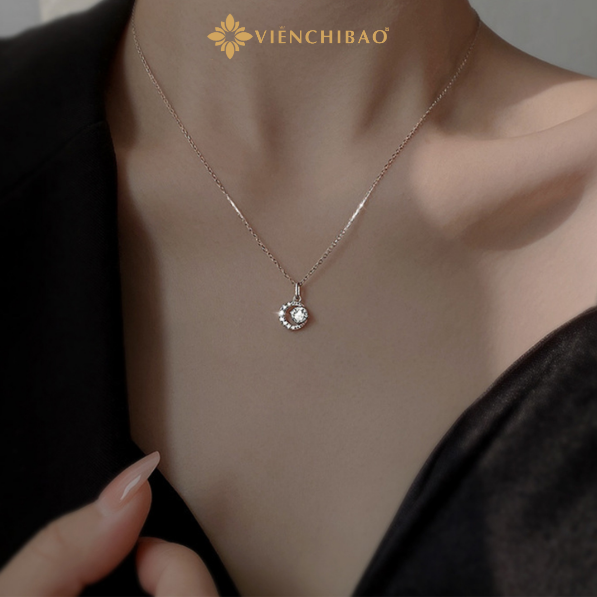 Dây chuyền đá trắng