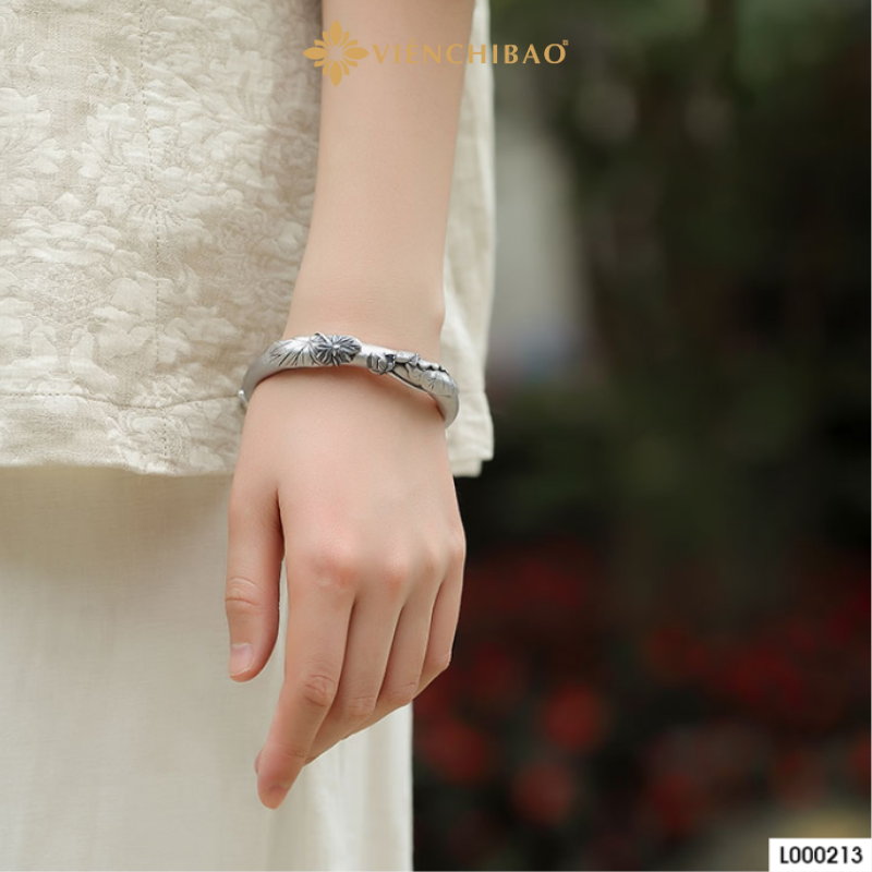 Kiềng tay lý ngư liên hoa