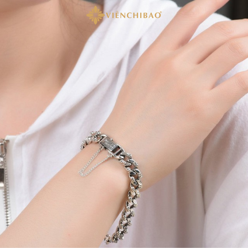 Lắc tay bạc nam mc queen