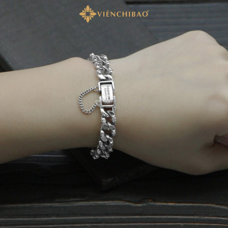 Lắc tay bạc nam mc queen