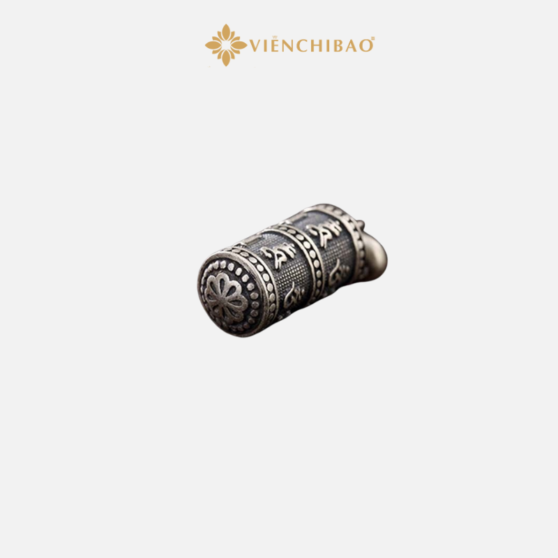 Mặt dây chuyền bạc nam trụ lục tự