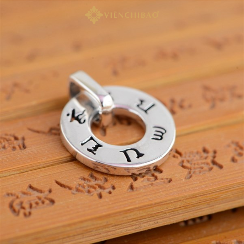 Mặt dây chuyền bạc nữ lục tự