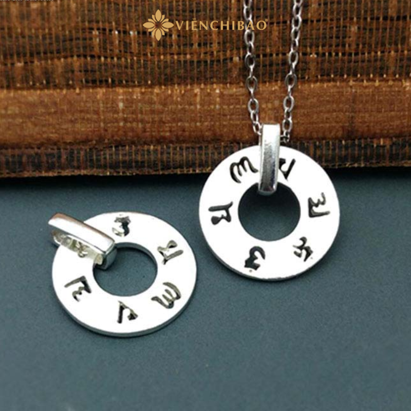 Mặt dây chuyền bạc nữ lục tự