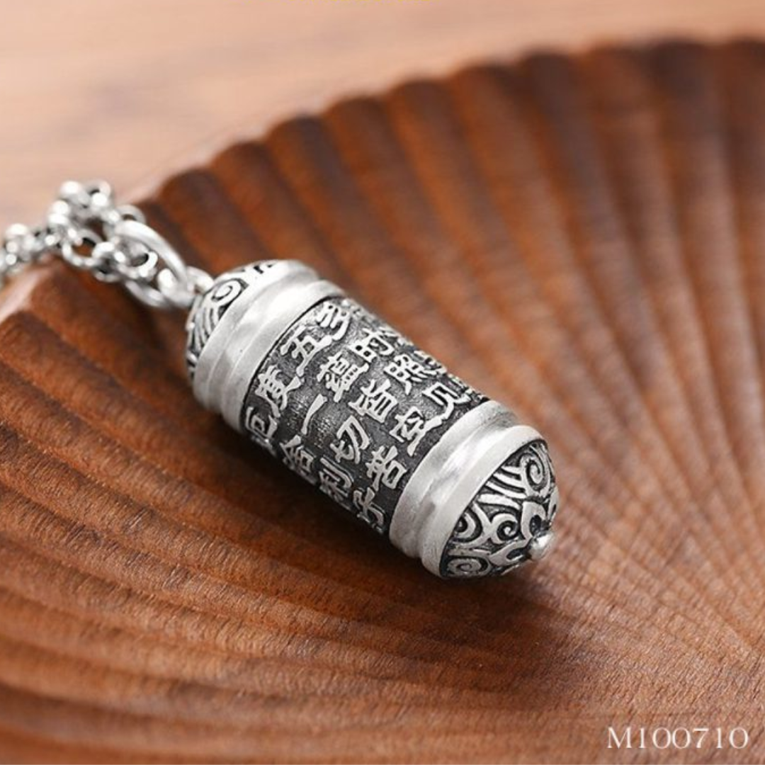 Mặt dây chuyền trụ kim luân