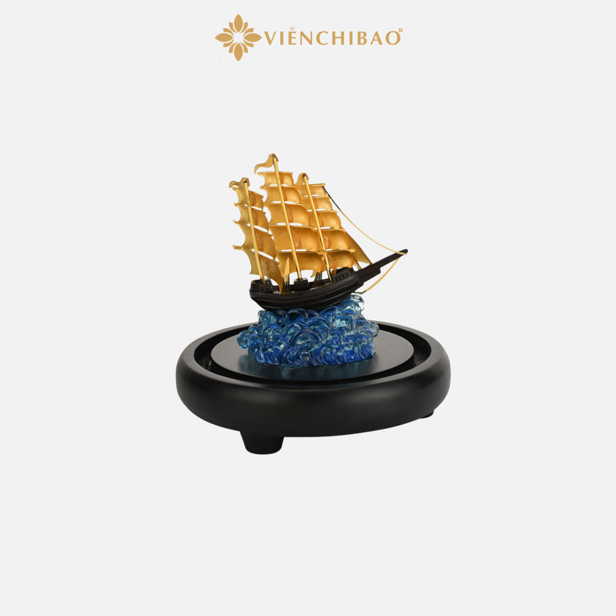 Mô Hình Thuyền Buồm Dát Vàng 24K - VIỄN CHÍ BẢO