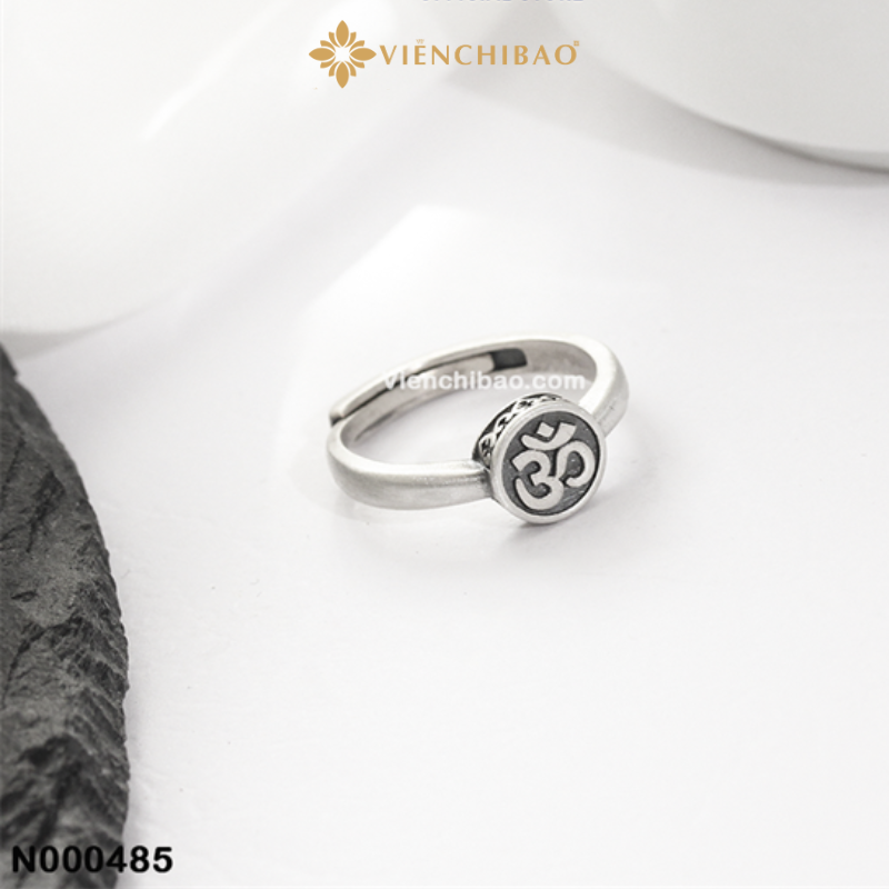 Nhẫn bạc nữ chủng tự