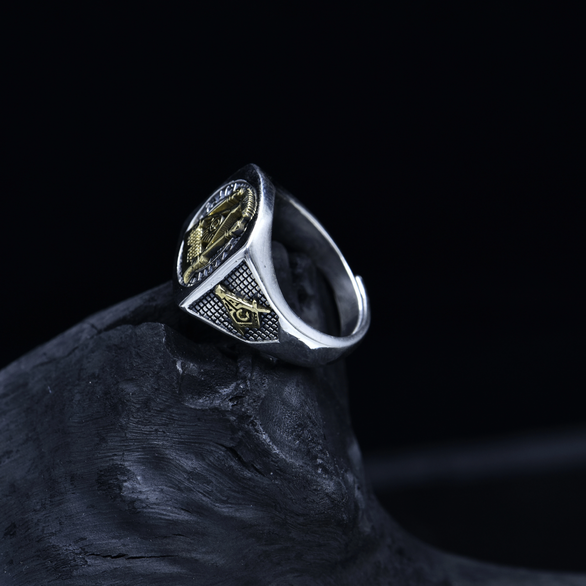 Nhẫn hội tam điểm