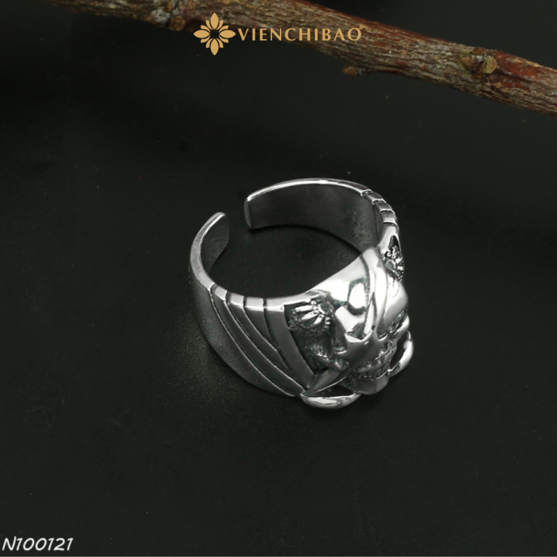 Nhẫn nam đầu lâu