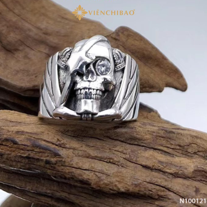 Nhẫn nam đầu lâu