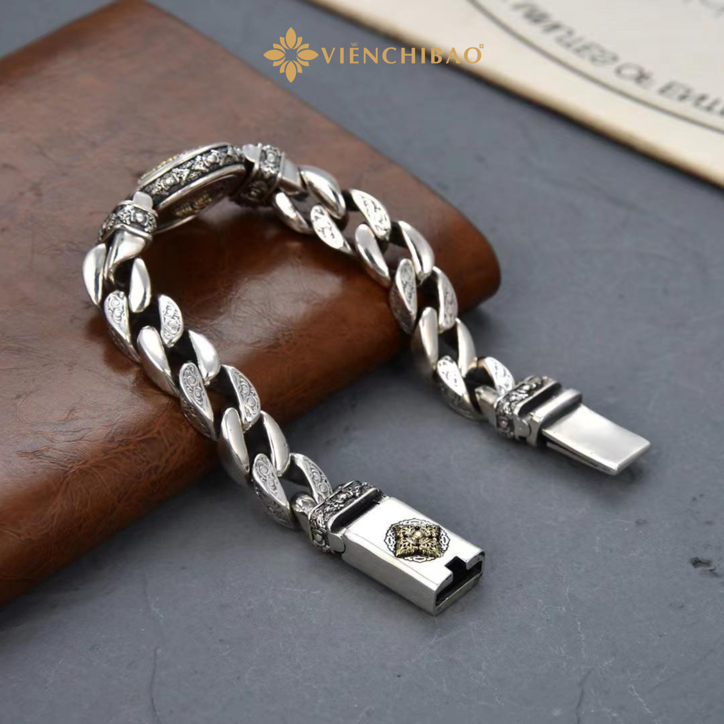 Lắc tay lục tự đại minh chú