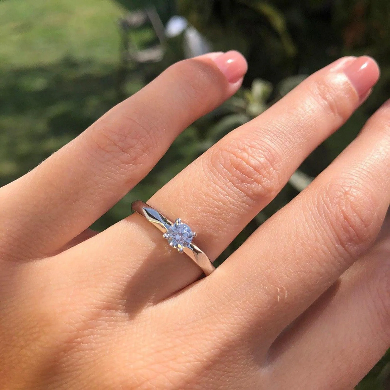 kim-cuong-nhan-tao-4-5-ly-gia-bao-nhieu-lua-chon-trang-suc-phu-hop