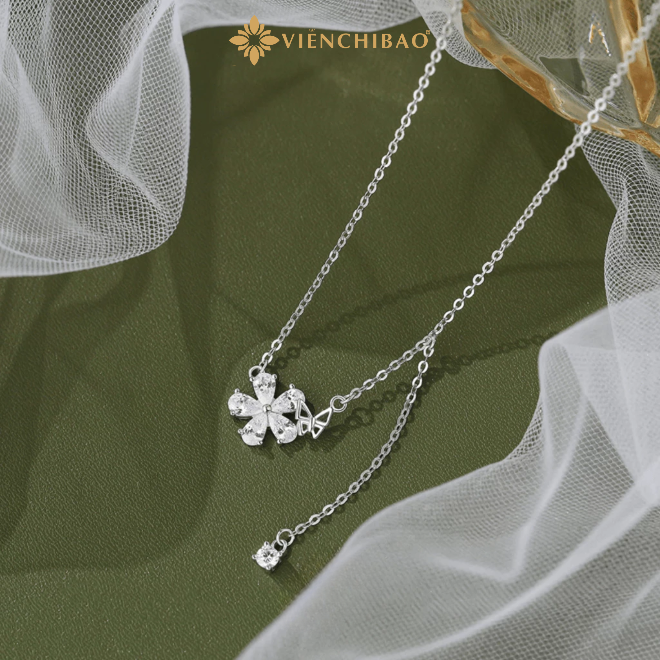 Dây chuyền hồ điệp