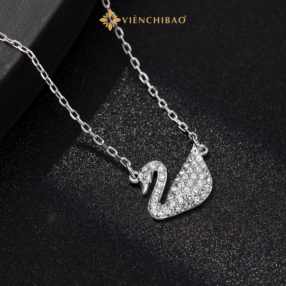 Dây Chuyền Thiên Nga Trắng