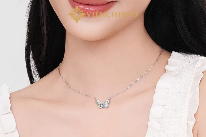 Dây chuyền hồ điệp phát sáng Day-chuyen-ho-diep-phat-sang