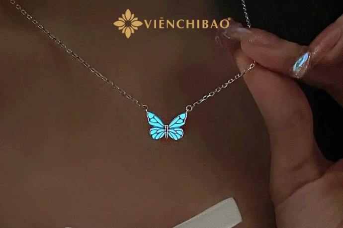 Dây chuyền hồ điệp phát sáng Day-chuyen-ho-diep-phat-sang