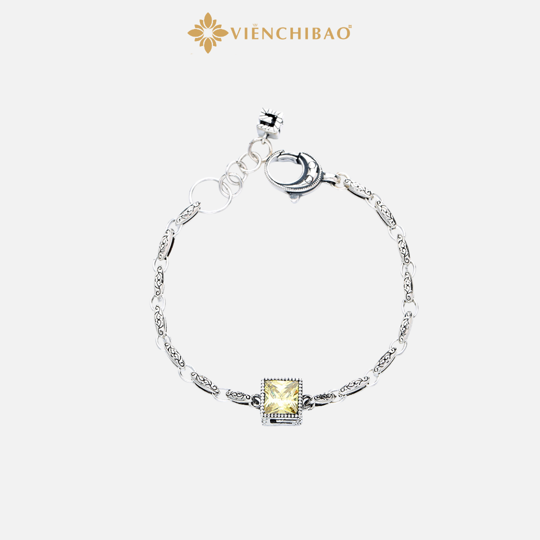 LẮC TAY CHARM ĐÁ ĐÍNH ĐÁ - VIỄN CHÍ BẢO L100035