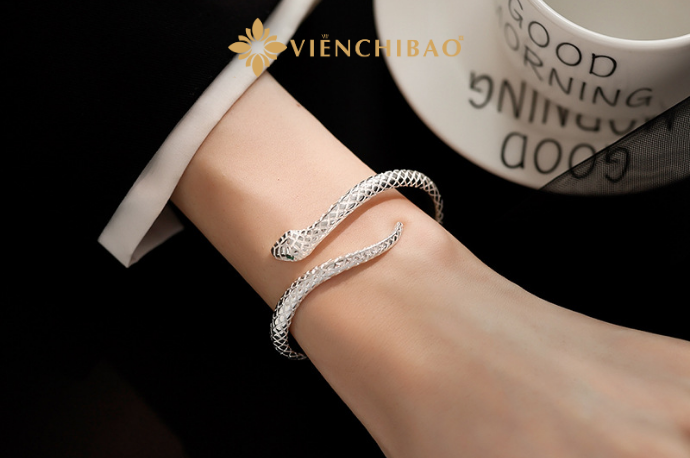 Lắc tay mãng xà Lac-Tay-Mang-Xa