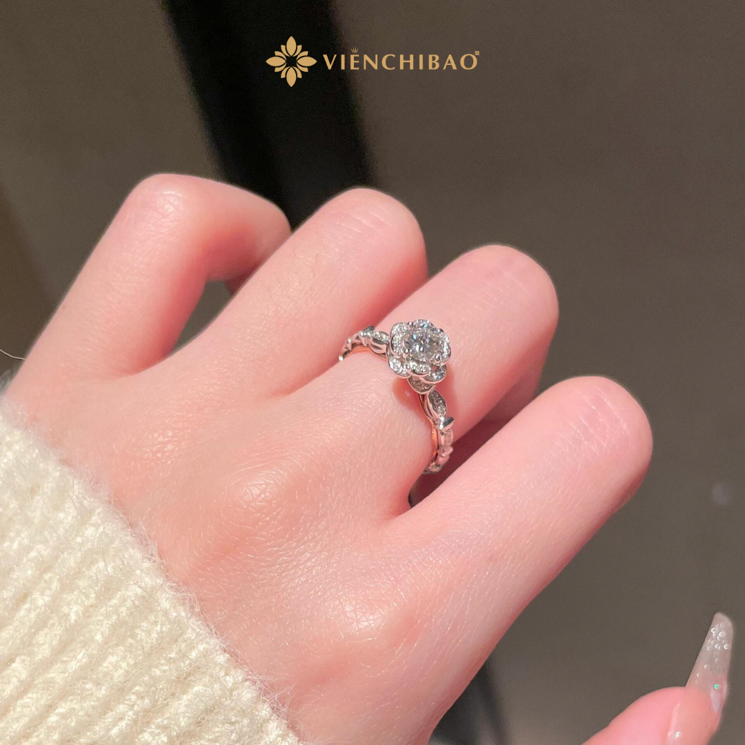 Nhẫn đoá hoa moissanite Nhan-Doa-Hoa-Moissanite