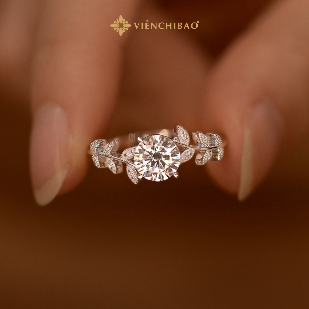 Nhẫn Nữ Moissanite Nguyệt Quế