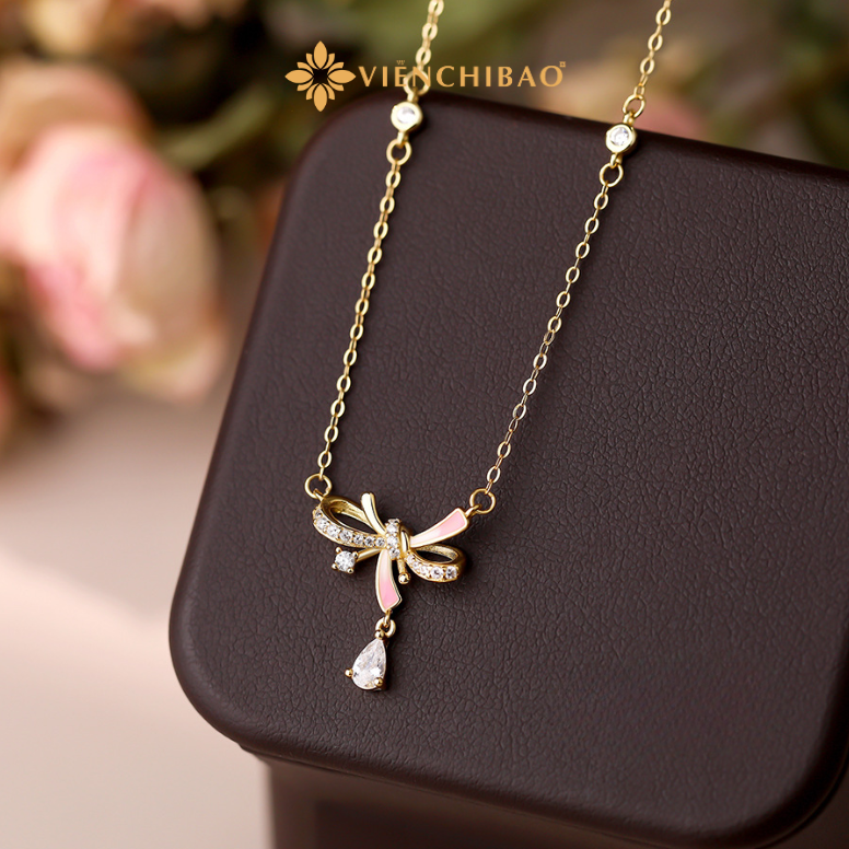 Dây chuyền nơ phát sáng (2)