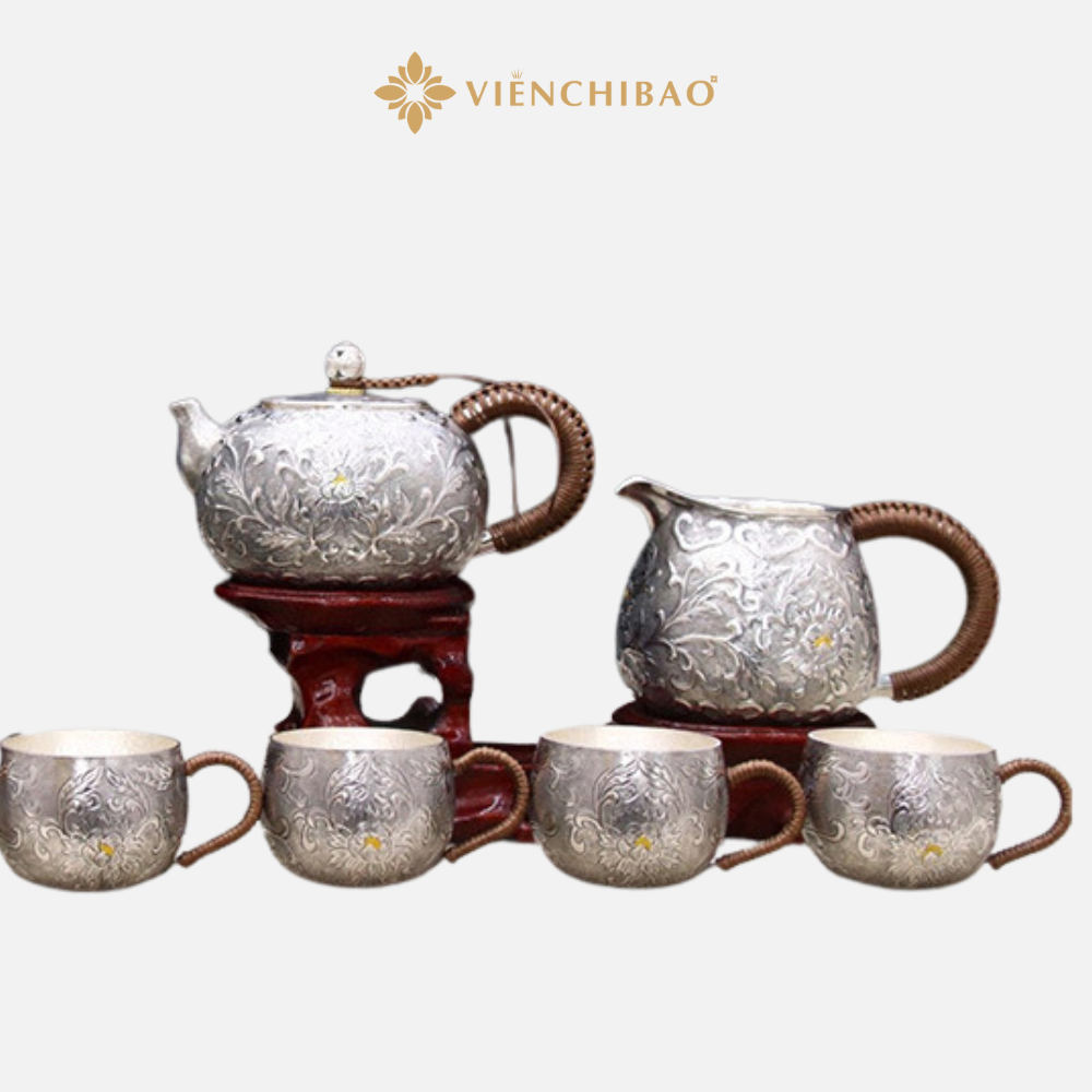 Bộ ấm trà họa tiết Hoa Mẫu Đơn bạc S999 - Viễn Chí Bảo