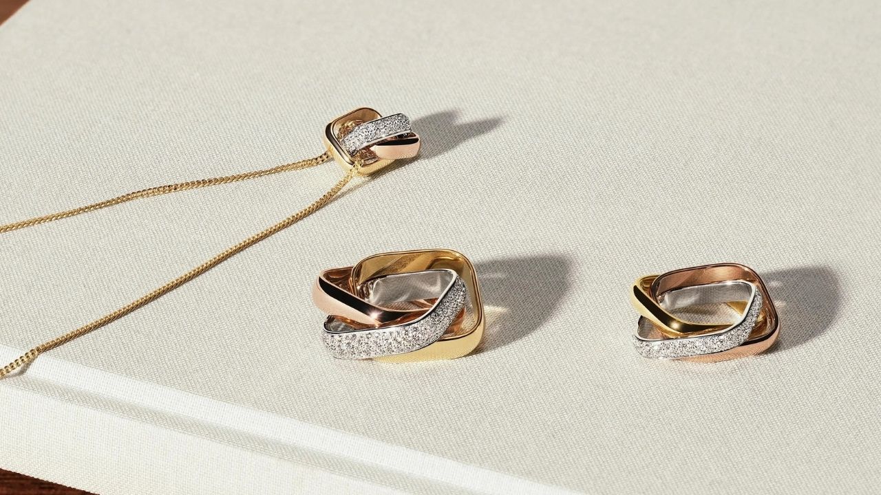 so-huu-bo-trang-suc-cartier-de-toa-sang-moi-dip-dac-biet